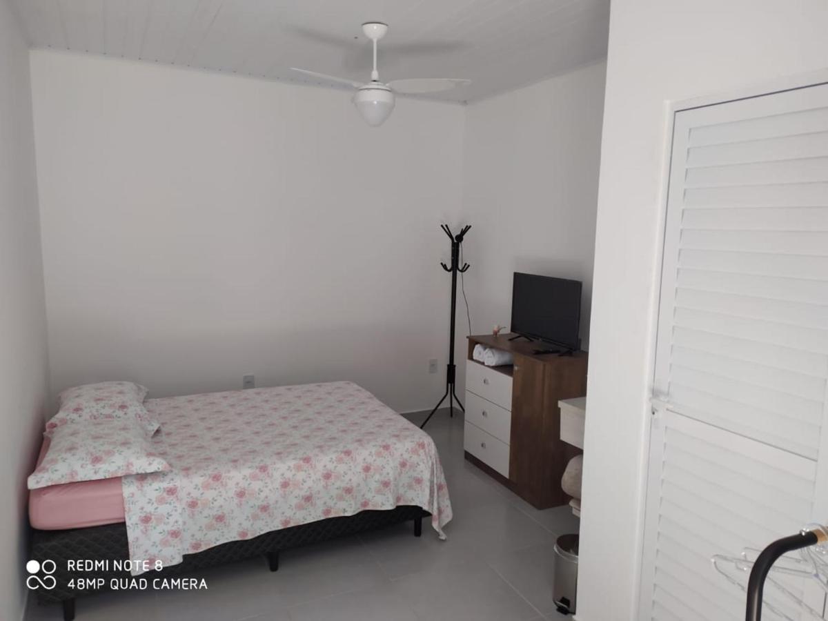 Pousada Casa Verde - Quartos Individuais - Smart Tv 32 - E Banheiro Privativo Διαμέρισμα Itajaí Εξωτερικό φωτογραφία