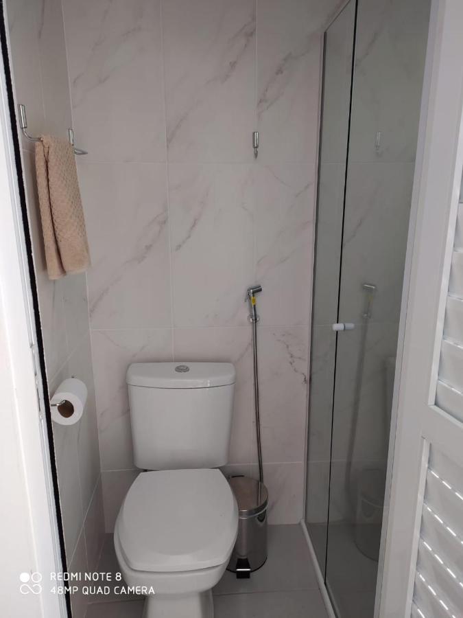 Pousada Casa Verde - Quartos Individuais - Smart Tv 32 - E Banheiro Privativo Διαμέρισμα Itajaí Εξωτερικό φωτογραφία